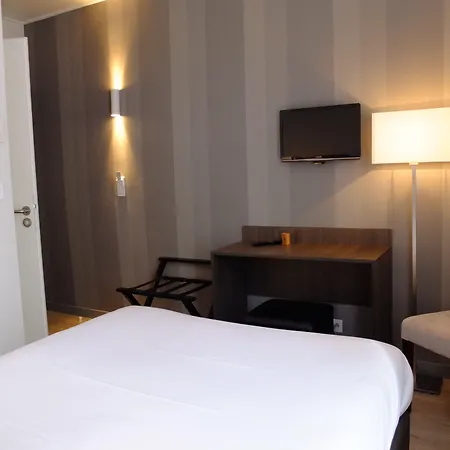 Hotel De Flore - Montmartre