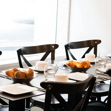 De Flore - Montmartre Hotel