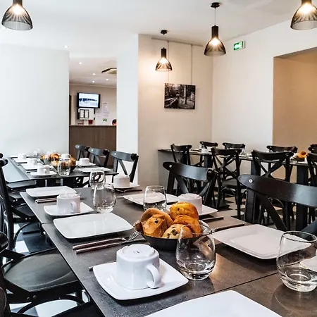 De Flore - Montmartre Hotel París