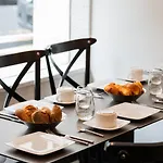 De Flore - Montmartre 3* باريس