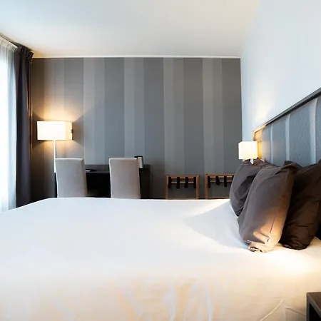 De Flore 3* Paris
