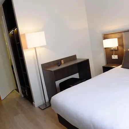 De Flore - Montmartre 3*