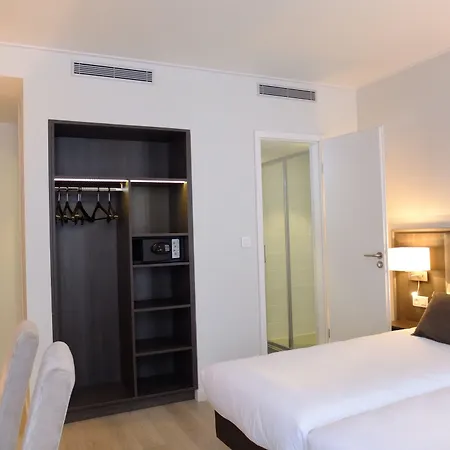 Hotel De Flore - Montmartre 3*