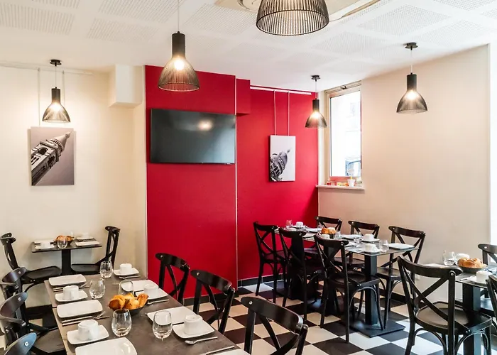 De Flore - Montmartre Hotell Paris