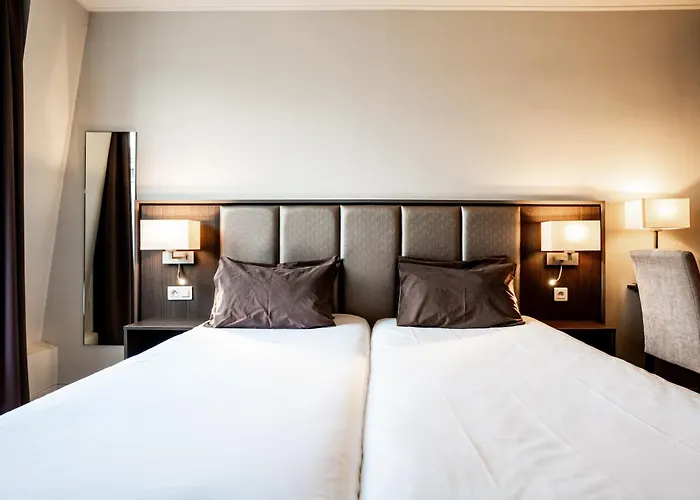 Hotell De Flore - Montmartre 3*