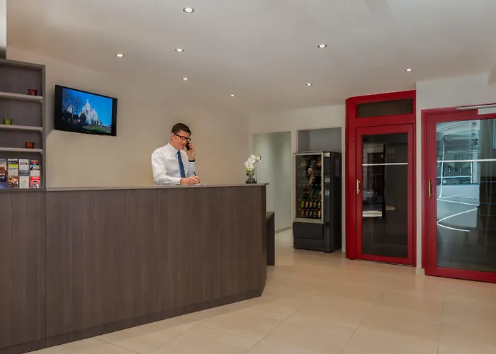 Hotell De Flore - Montmartre Paris
