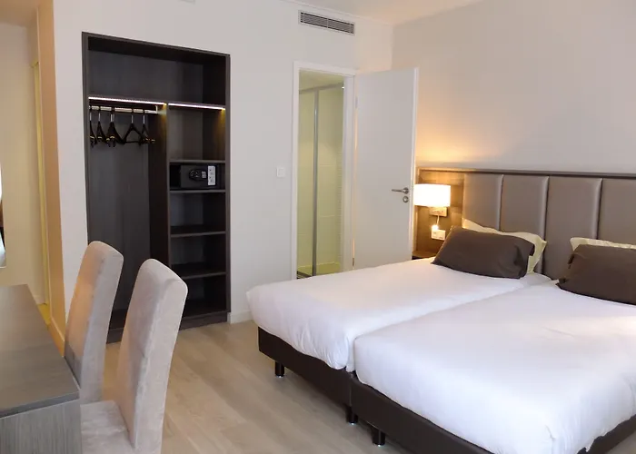 Hotell De Flore - Montmartre 3*