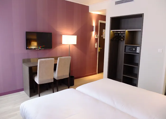 De Flore - Montmartre Hotel