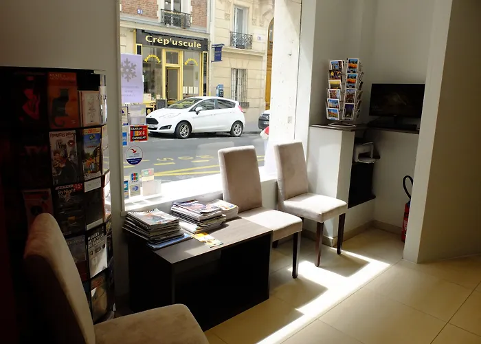 Hotell De Flore - Montmartre 3*