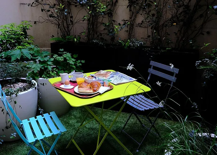 De Flore - Montmartre Hotell 3*