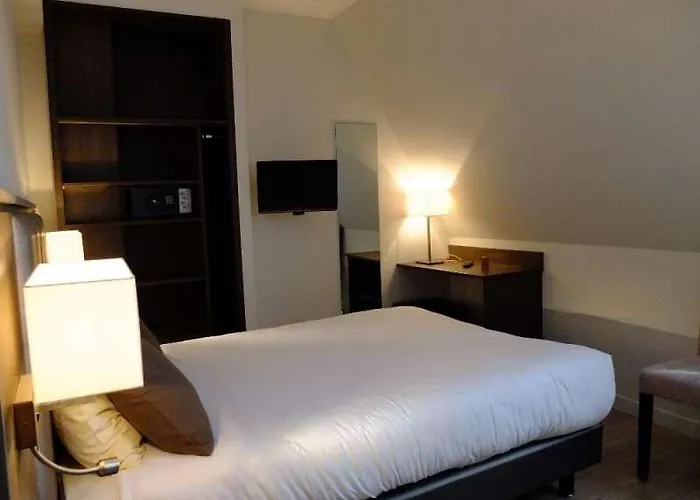 De Flore - Montmartre 3*