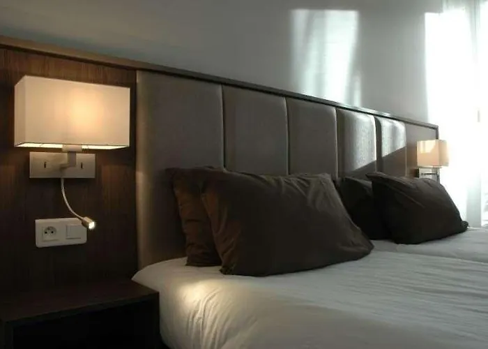 Hotel De Flore - Montmartre