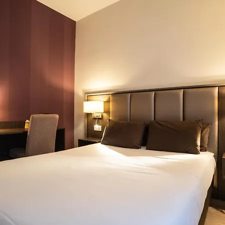 De Flore Hotel 3*