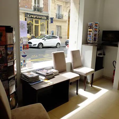 فندق De Flore - Montmartre 3*