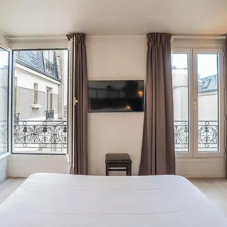 De Flore - Montmartre 3* باريس